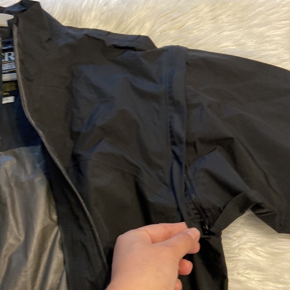 ZERO RESTRICTIONS Golf Outerwear Man size L Gore-Tex black color good condition - Picture 15 of 16